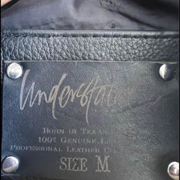 STAR STUDDED UNDERSTATED LEATHER JACKET - Picture 6 of 6